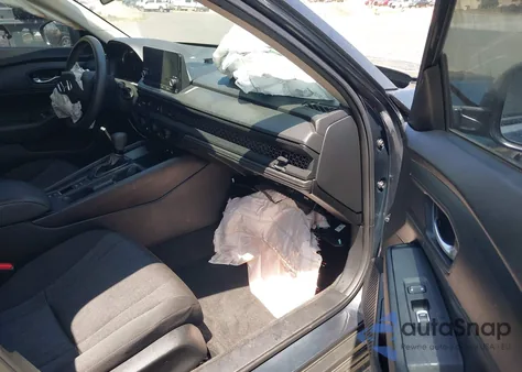 2024 Honda Accord Lx z USA, uszkodzony, nr VIN 1HGCY1F2XRA030538